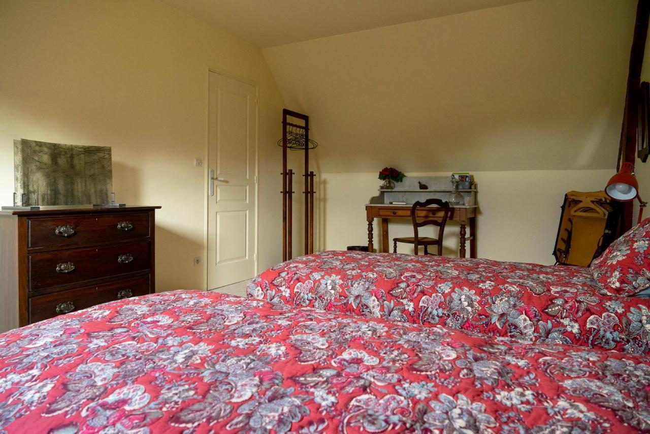 Chambre D'Hotes Chez Artiste Verrier, La Perriere - Perche エクステリア 写真