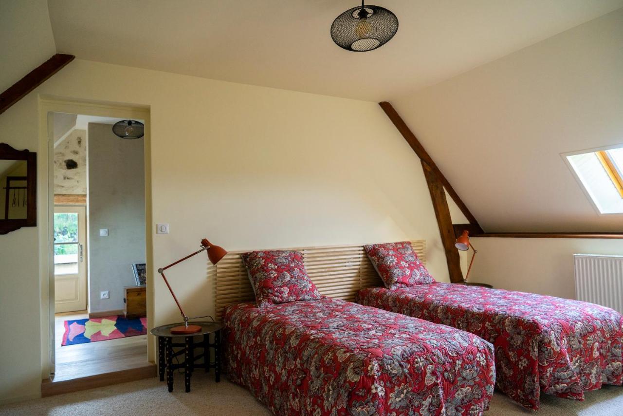Chambre D'Hotes Chez Artiste Verrier, La Perriere - Perche エクステリア 写真